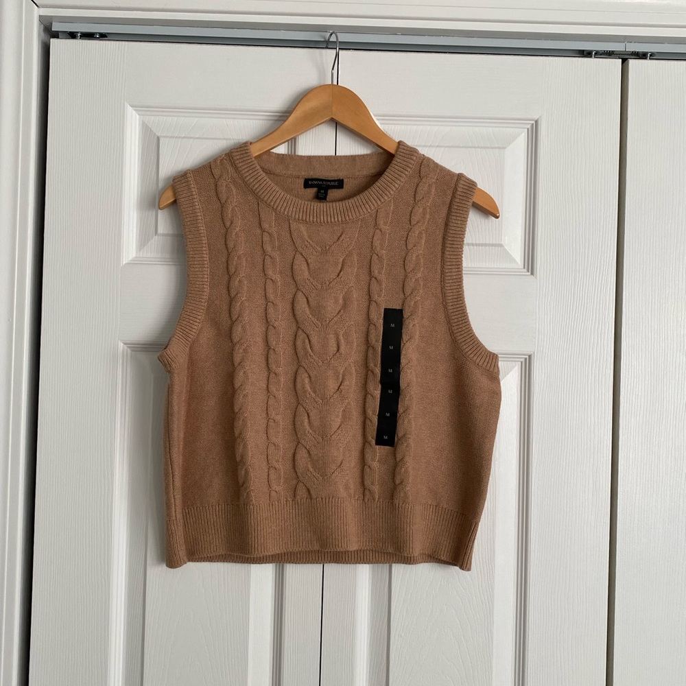 NWT Banana Republic sweater vest - M